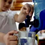 Escándalo en General Alvarado: Distribuían agua no apta para el consumo humano en escuelas del Distrito