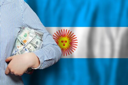 argentina dolar