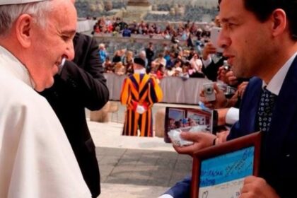 homenaje papa costa