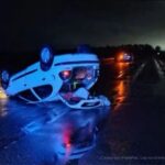 Tremendo vuelco de un auto en Ruta 2, cerca de Dolores