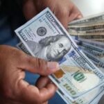 El dólar oficial se desploma y el blue cierra en terreno negativo tras acuerdo con el FMI
