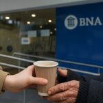 Solidaridad en la ola polar: jóvenes reparten café a quienes más lo necesitan en el conurbano bonaerense