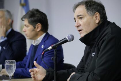 Desplazan a policías por operar como 