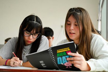 Más de 21.000 chicos aprenden a manejar su plata en el curso “Rico en data” de Banco Provincia
