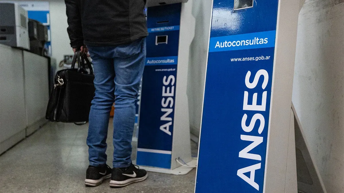 ¿Jubilados y pensionados? Descubrí cómo elegir dónde cobrar tus haberes ANSES en julio 2025