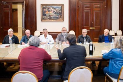 La CGT se reunió con Kicillof en La Plata pero el futuro electoral sigue en pie de incertidumbre