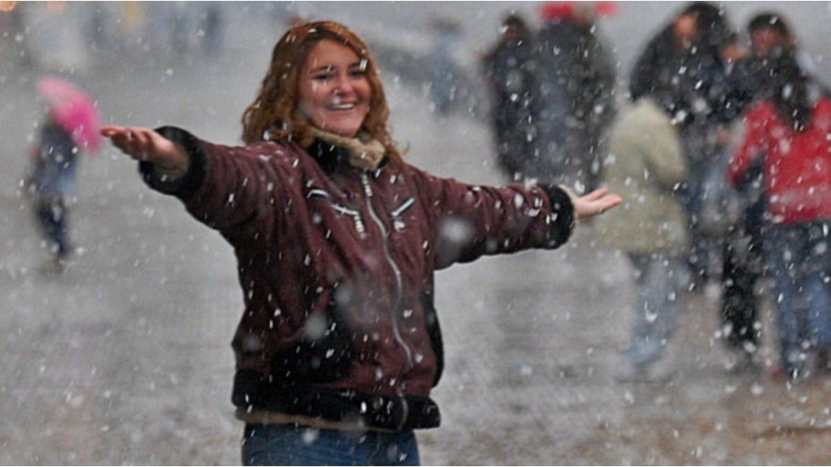 Intensas nevadas sorprendieron al sur bonaerense: ¿volverá a nevar este martes?