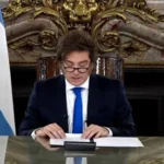 Milei defiende vetos y anuncia medidas para garantizar déficit cero y estabilidad económica