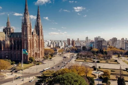 Otro suicidio en el hotel Dazzler de La Plata: ya son dos en menos de un año