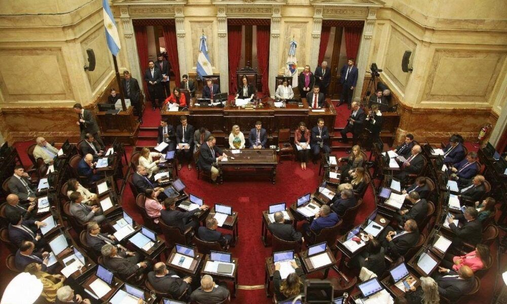 Nuevo aumento de senadores: cobrarán más de $10,2 millones desde noviembre en medio de la crisis