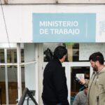 Gremios estatales bonaerenses aceptan aumento del 5% y se preparan para nuevas paritarias