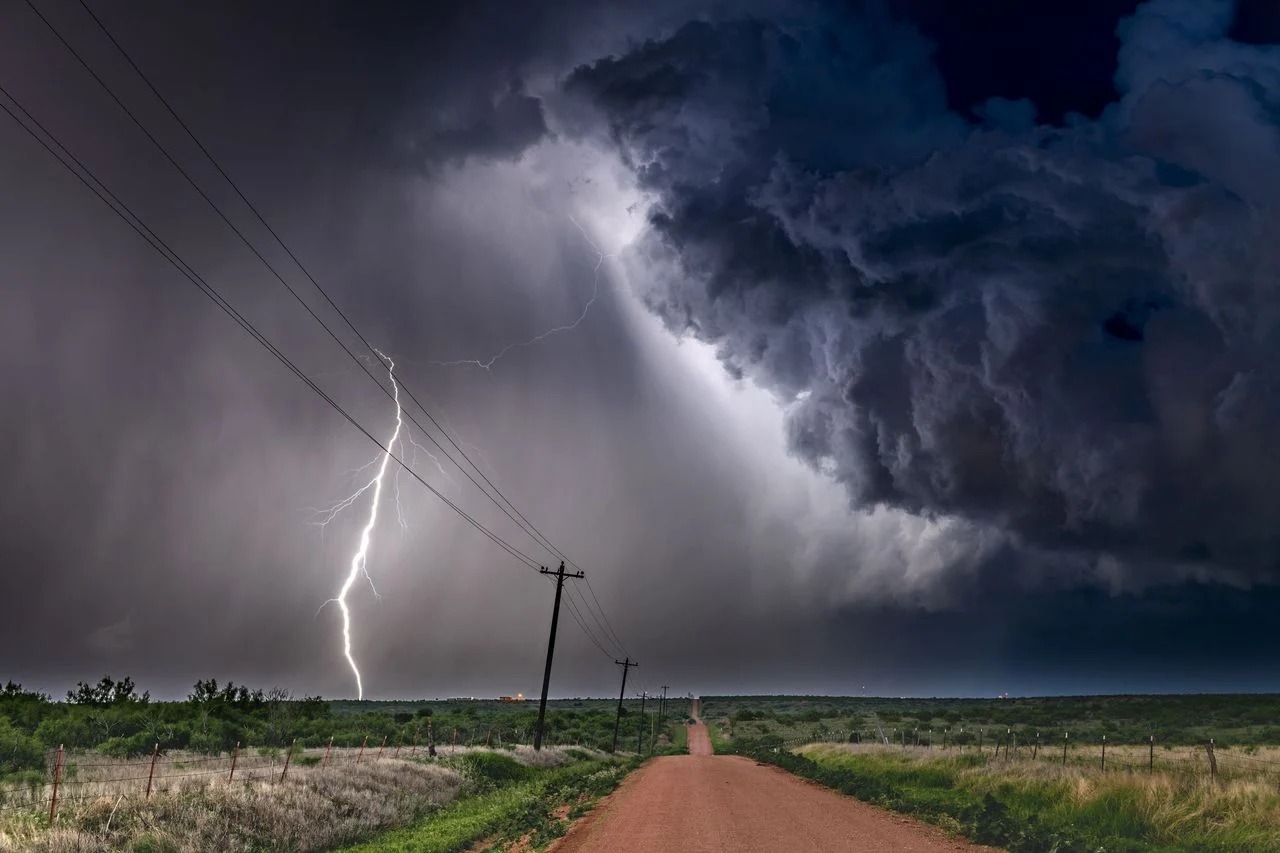 Alerta por la tormenta de Santa Rosa: lluvias y nevadas azotarán varias provincias del país