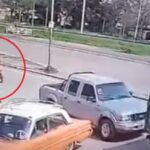 Imprudencia fatal: abrió la puerta de su camioneta y provocó la muerte de una mujer policía