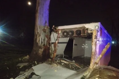 accidente camion frigorifico 3