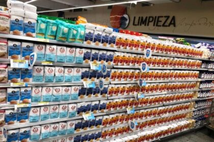 Inflación de agosto se mantuvo en 1,9% y transporte lideró los aumentos en precios