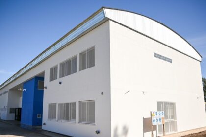San Vicente reactiva obras escolares y suma 1.565 vacantes para estudiantes locales