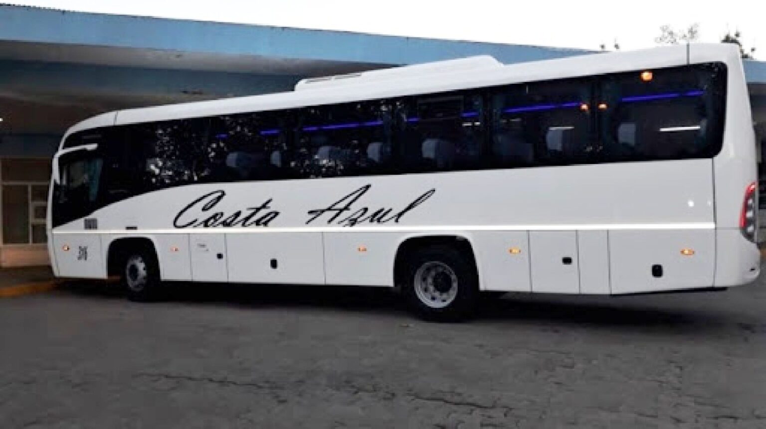 micro costa azul