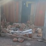 Tragedia: una niña de 3 años murió al caerle un muro tras el impacto de una moto