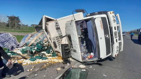 vuelco camion ruta 205