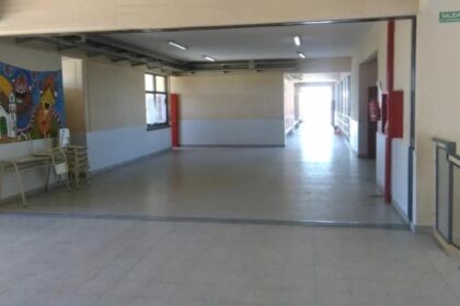 Una alumna agredió a la directora de una escuela en Mar del Plata y la dejó hospitalizada