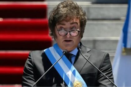 El Gobierno vuelve a renombrar el feriado del 12 de octubre como “Día de la Raza”