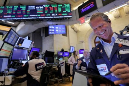 Elecciones a la vista: el Merval sube mientras el dólar busca estabilidad en la incertidumbre