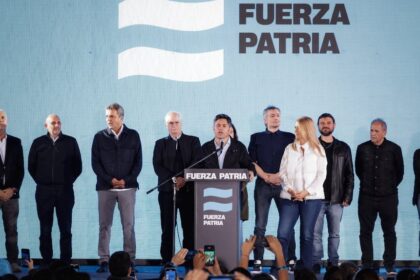 Peronismo en shock tras derrota: Kicillof llama a construir 