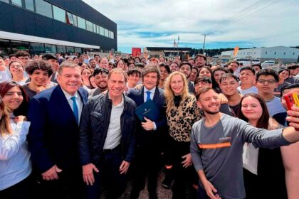 La Libertad Avanza busca recuperar votos clave y prepara acto final con Milei en Rosario