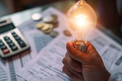 La provincia de Buenos Aires elimina subsidios energéticos a barrios cerrados desde enero