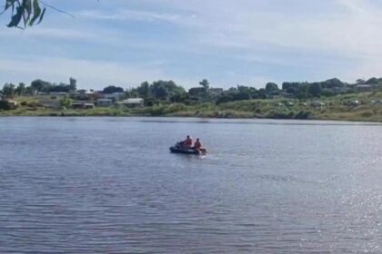 Necochea: se intensifica la búsqueda de un joven desaparecido tras intentar cruzar el río