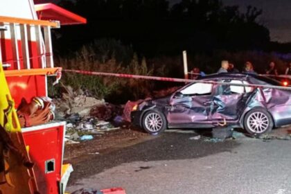 Tragedia en El Palomar: un auto atropelló a cuatro bomberos y uno perdió la vida