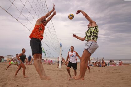 La Costa ofrece actividades deportivas gratis para disfrutar del verano junto al mar