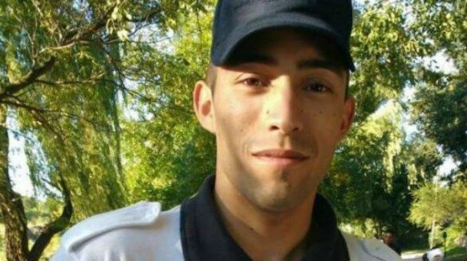 Un policía de córdoba cuidó un auto con las ventanillas bajas por 4 horas