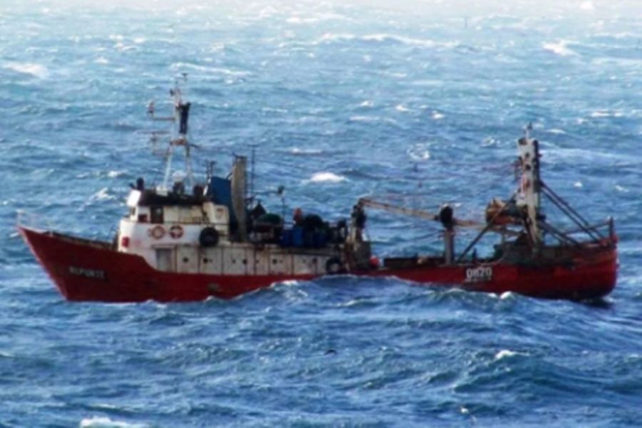 Tragedia en alta mar: se hundió el buque "repunte" de mar del plata. Confirman un muerto