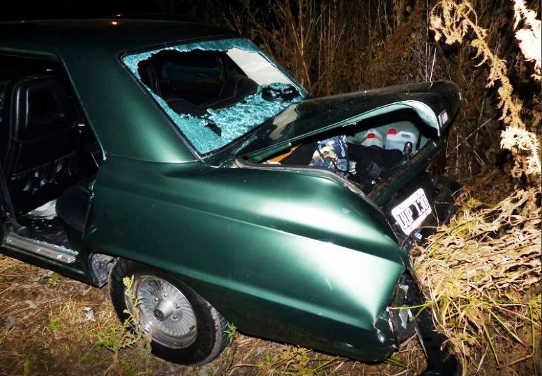 Dolores: 2 jóvenes en grave estado tras chocar con su moto, un auto en la ruta 2