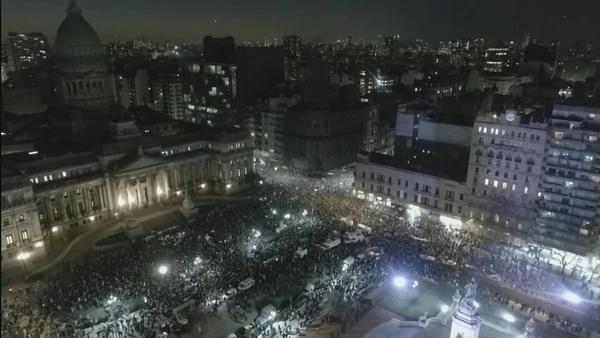 Multitudinaria protesta para pedir por el desafuero de cristina kirchner