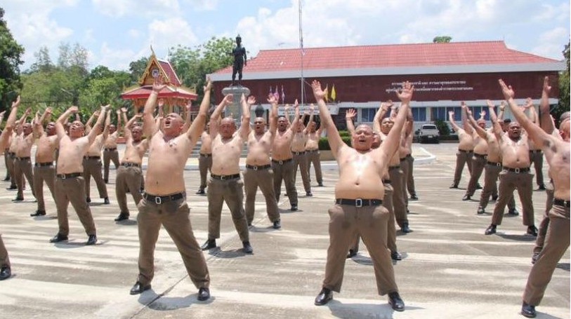 Policías gorditos adelgazarán a la fuerza