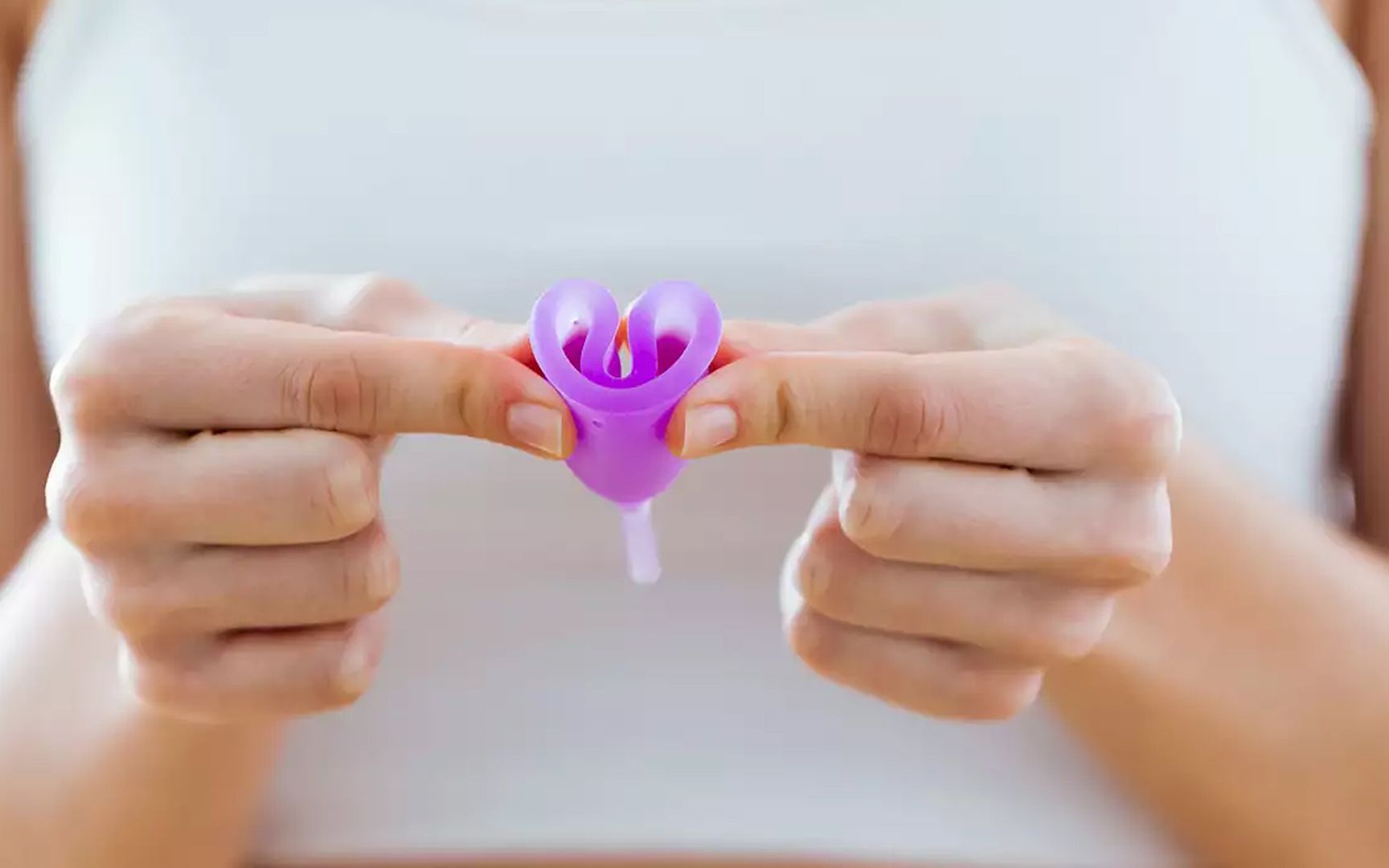 El gobierno oficializó el programa "menstruar" y hará entrega de toallitas y copas menstruales