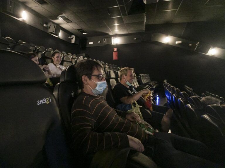ᐈ Cuánto sale una entrada al cine en Argentina noviembre 2022 ᐈ Cuánto sale una entrada al cine en Argentina noviembre 2022