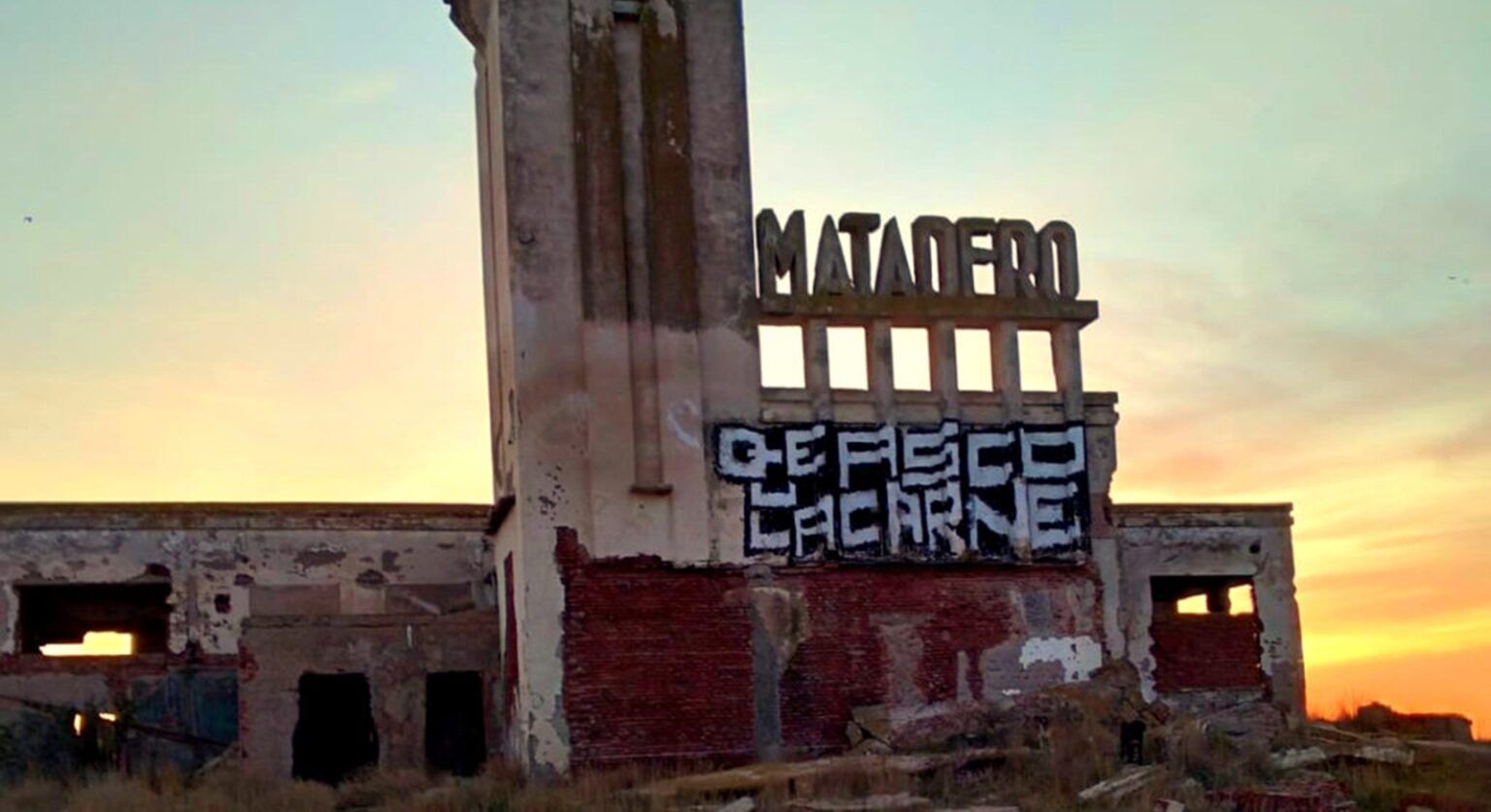 Activistas veganos vandalizaron el ex matadero de carhué, declarado monumento histórico nacional