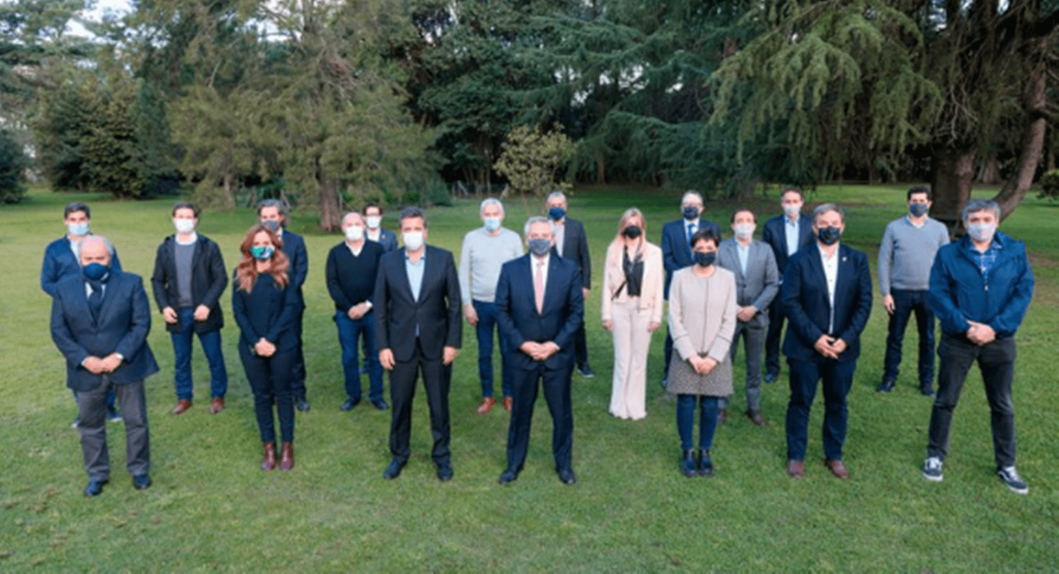 Fernández se reunió con intendentes del conurbano para analizar los motivos de la derrota electoral