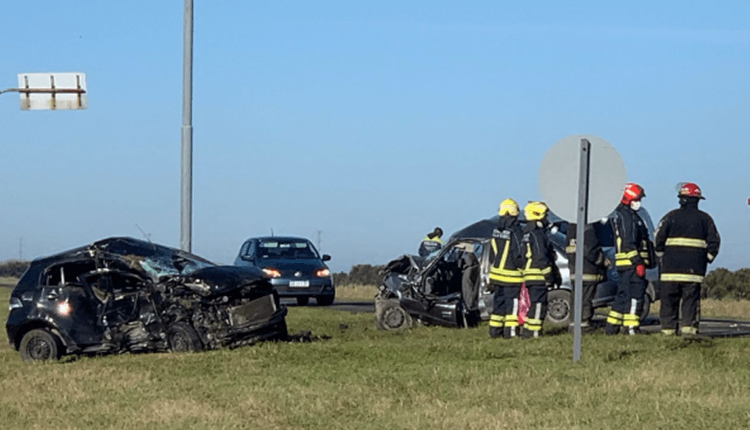 Ruta 11: un grave accidente con 4 heridos se produjo en el acceso de villa gesell