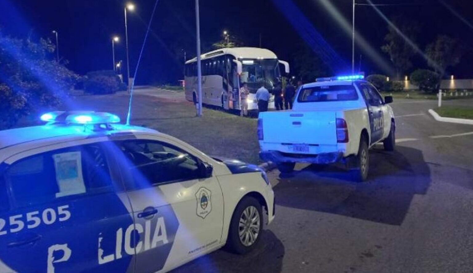 Detienen a depravado por abusar de una mujer en un micro en ruta 11