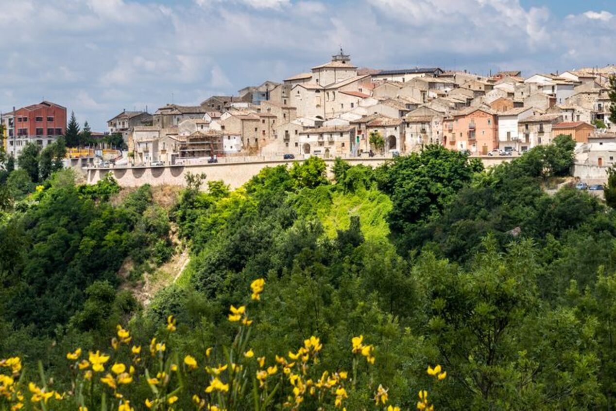 Roseto Valfortore pueblo italia vivir 2022