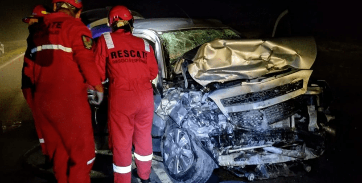 Murió una mujer tras fuerte choque frontal en la ruta 88