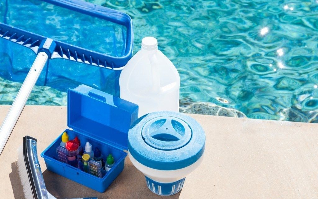 Cuánto líquido lleva una pileta?