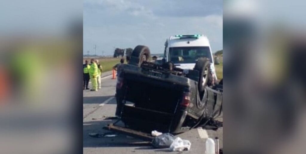 Fatal accidente en Ruta 2: Un muerto y 3 heridos tras volcar una ...