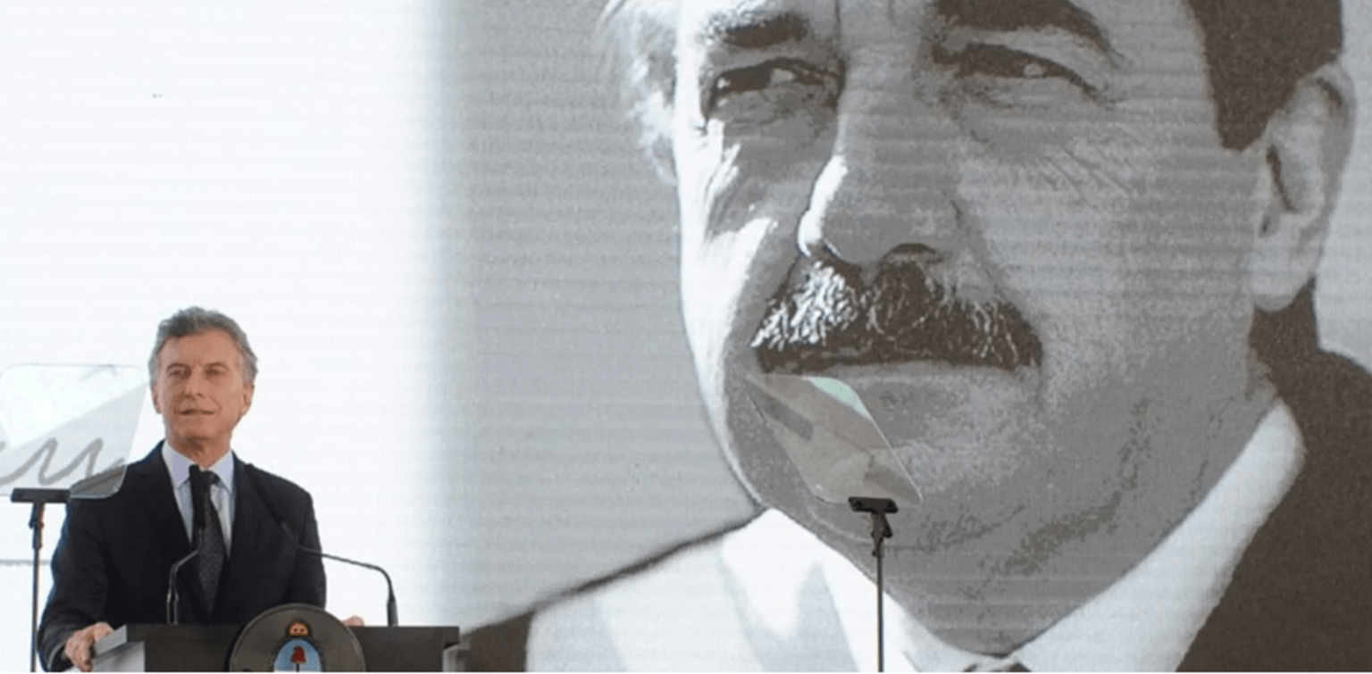 Los intendentes radicales cruzaron a macri: "que no lo toque a raúl alfonsín"