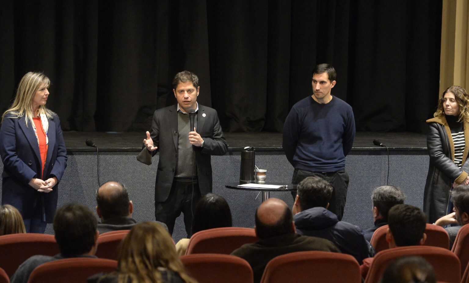 La provincia entregó escrituras gratuitas a familias de lezama