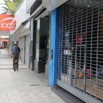 Día del Empleado de Comercio: ¿Los locales cierran este lunes 29?
